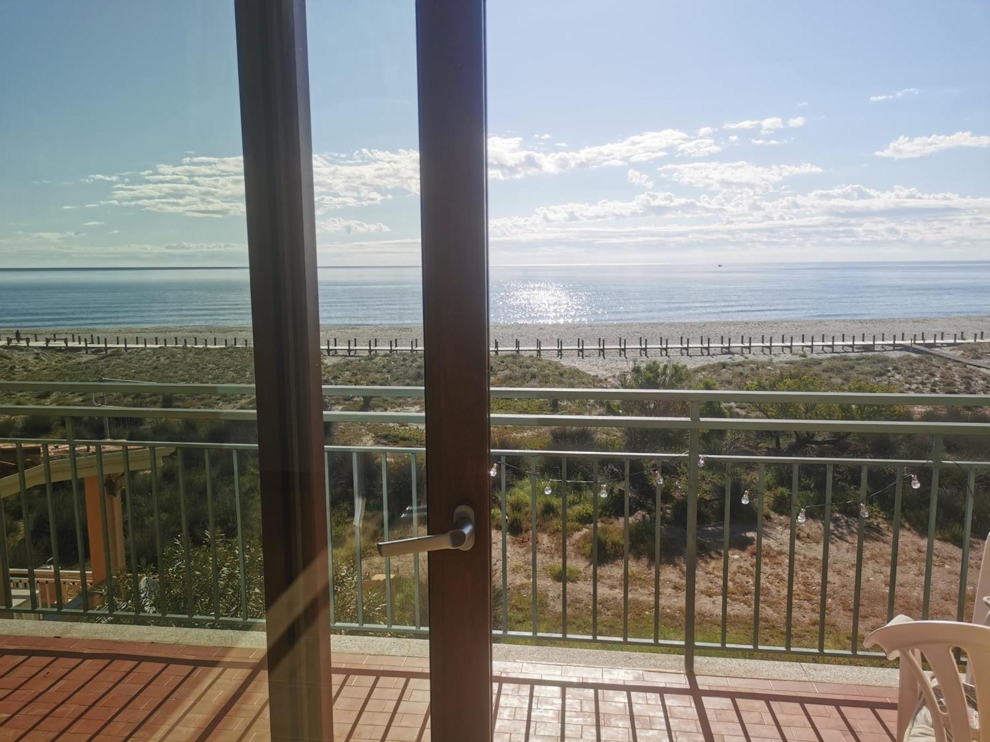 La Casetta Sulla Spiaggia La Caletta Esterno foto